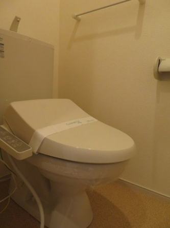 清潔感のあるトイレです