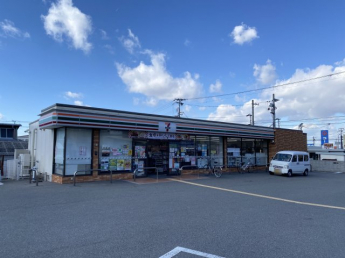 セブンイレブン明石魚住浜西店　約190ｍ