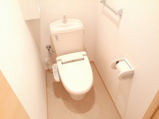 シンプルで使いやすいトイレです