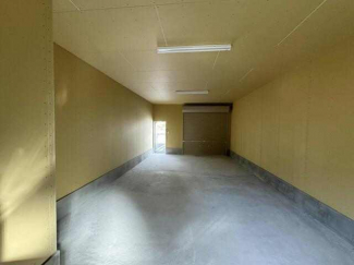 姫路市花田町一本松の倉庫の画像