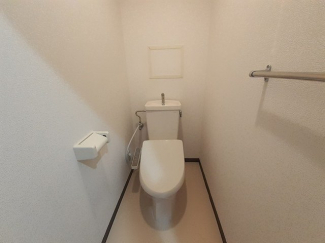 シンプルで使いやすいトイレです