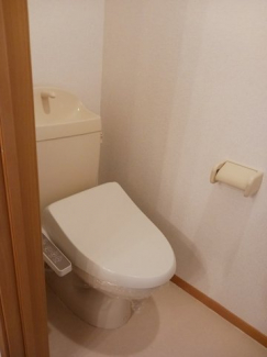 シンプルで使いやすいトイレです