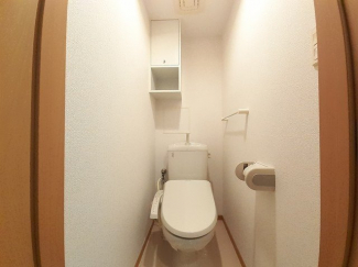 清潔感のあるトイレです