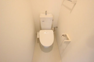 ゆったりとした空間のトイレです