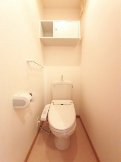 コンパクトで使いやすいトイレです