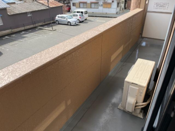 【バルコニー】