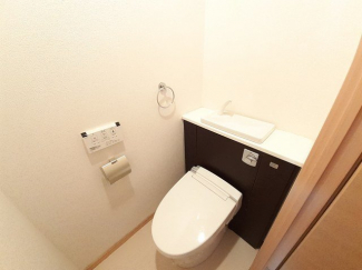 清潔感のあるトイレです