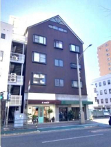松山市平和通６丁目のビルの画像