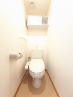 ゆったりとした空間のトイレです