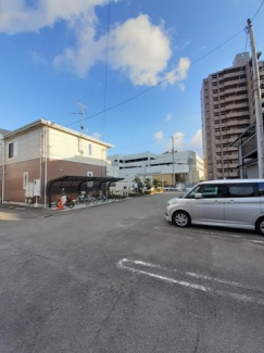 駐車場に車を止められます