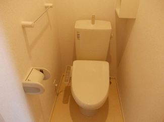 清潔感のあるトイレです