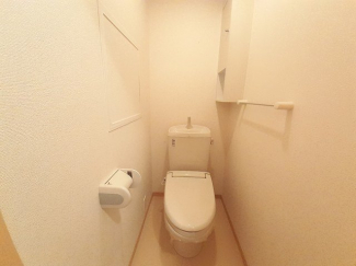 コンパクトで使いやすいトイレです