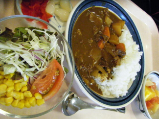 食堂（平日の朝・夕食を提供・予約制）