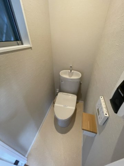 清潔感のあるトイレです