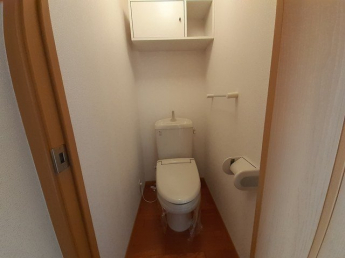 シンプルで使いやすいトイレです