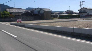 西条市小松町新屋敷の売地の画像