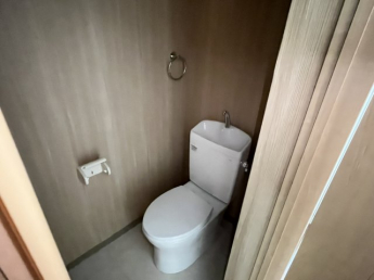 落ち着いたトイレです