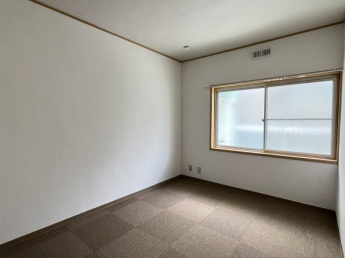 個人の部屋や寝室として使える洋室です