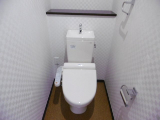 ゆったりとした空間のトイレです