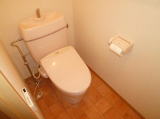 シンプルで使いやすいトイレです