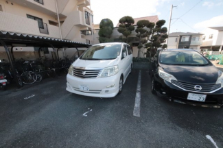 駐車場に車を止められます