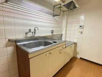 キッチンでお料理をお楽しみください