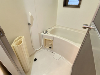 ゆったり過ごせるお風呂です