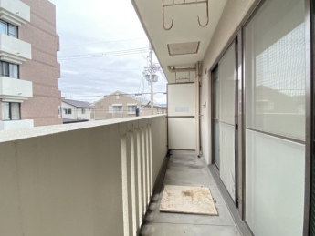 広々としたバルコニーです