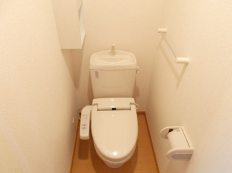 清潔感のあるトイレです