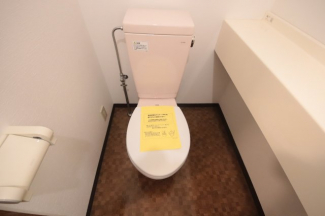 シンプルで使いやすいトイレです