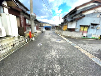 【前面道路含む現地写真】