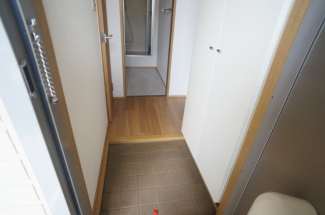 参考、同建物・反転間取りの号室