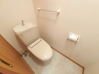 シンプルで使いやすいトイレです