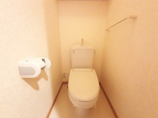 コンパクトで使いやすいトイレです