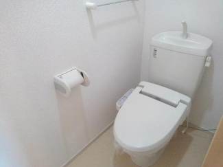 ゆったりとした空間のトイレです