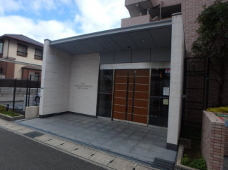 毎日通るエントランスはこのようになっています