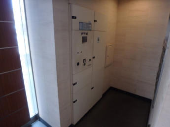 宅配ボックスです