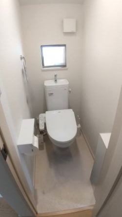 2F