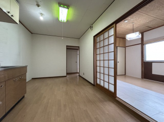 【居間・リビング】