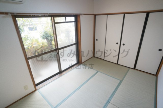 【寝室】