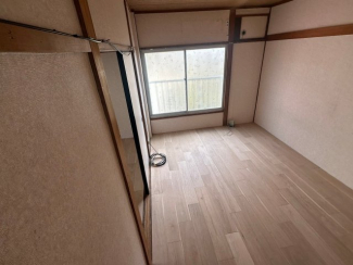 【寝室】