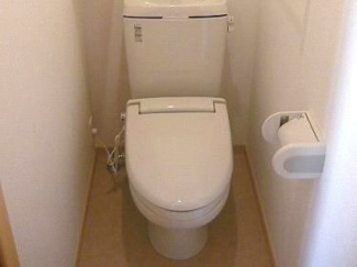 シンプルで使いやすいトイレです