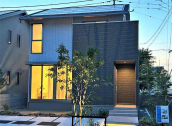 外観　落ち着いた雰囲気の外観