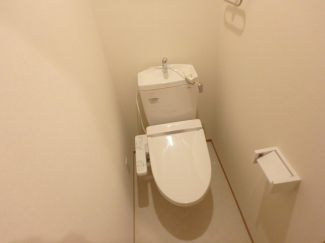 ゆったりとした空間のトイレです