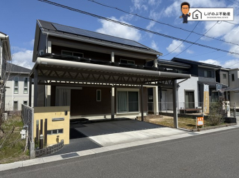 駐車2台可！
家庭菜園できるお庭もごさいます♪