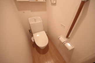 シンプルで使いやすいトイレです