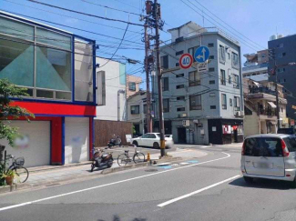 松山市勝山町１丁目のビルの画像