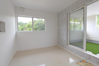 オープンクローゼットで建具がないため、部屋の一部としての使用