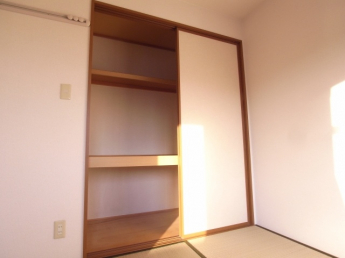 お部屋すっきり！ゆったりサイズの押入