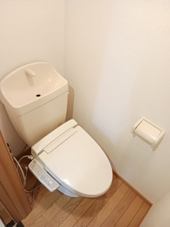 シンプルで使いやすいトイレです